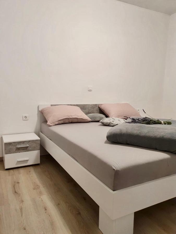 Apartman Skolj Jovici  ภายนอก รูปภาพ
